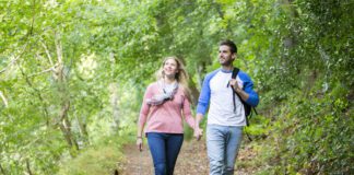 Dogs can get poison ivy, and it is a hazard to be avoided on woodland walks.